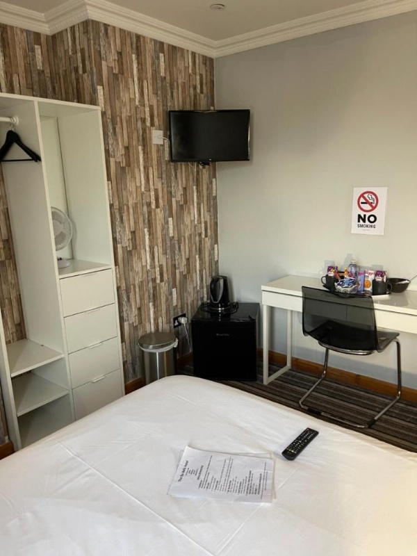 The Six Bells Hotel image 22