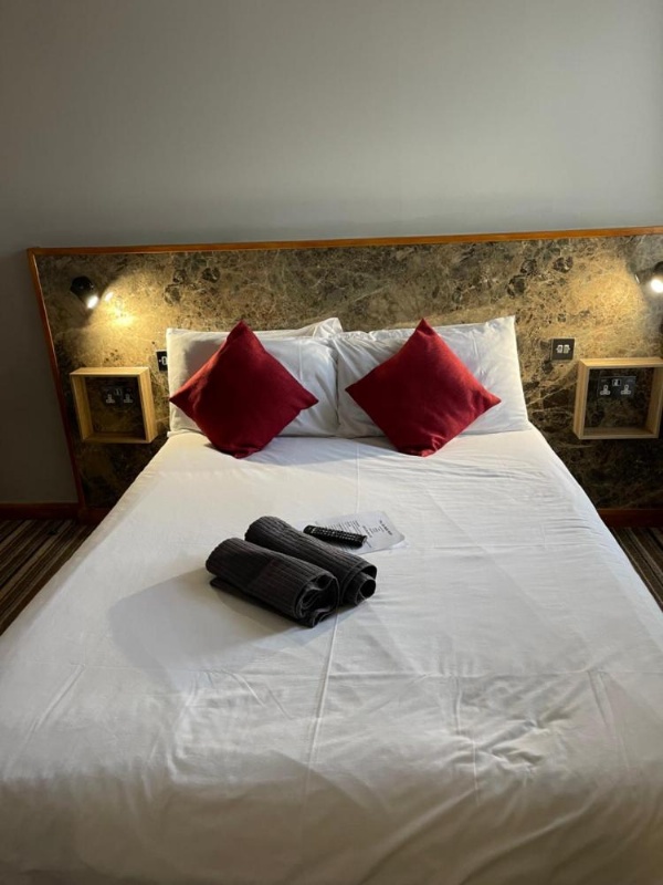 The Six Bells Hotel image 25