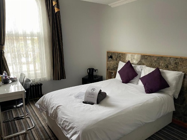 The Six Bells Hotel image 35