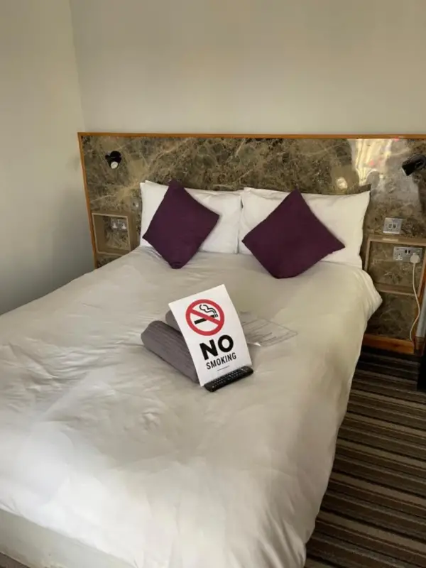 The Six Bells Hotel 5